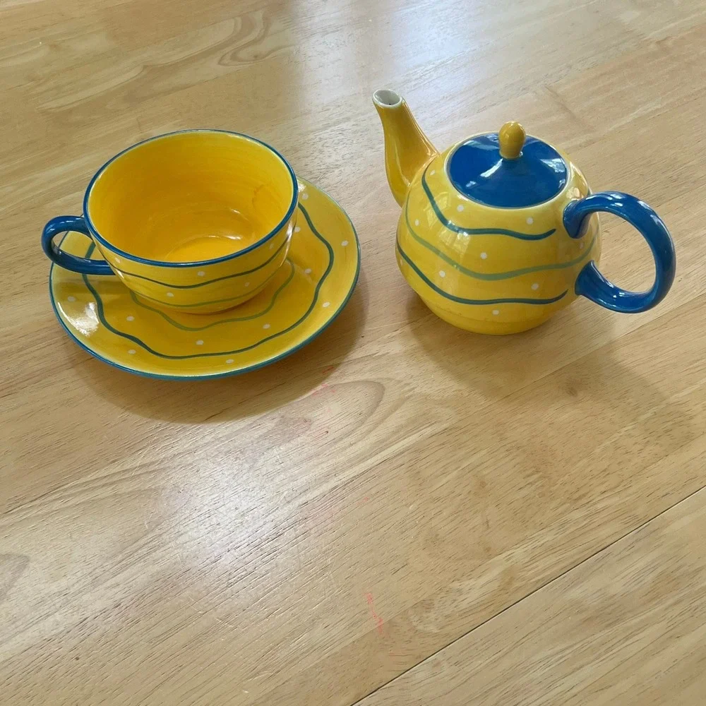 Trish Richman At Home International Tea For One Set Vintage 1990s Yellow Blue
